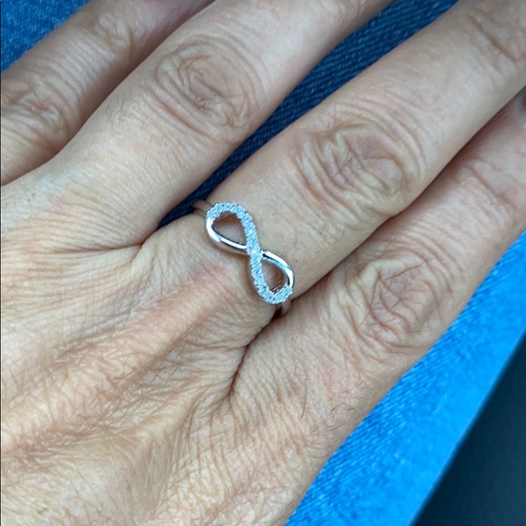 Sterling Silver Forever Infinity Ring size 8 - Picture 2 of 7